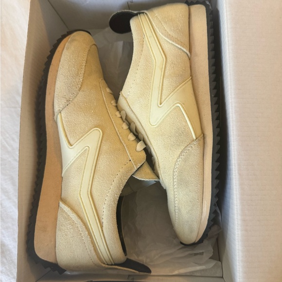 Rag & Bone Retro Runner in Antique White Suede - Picture 2 of 10